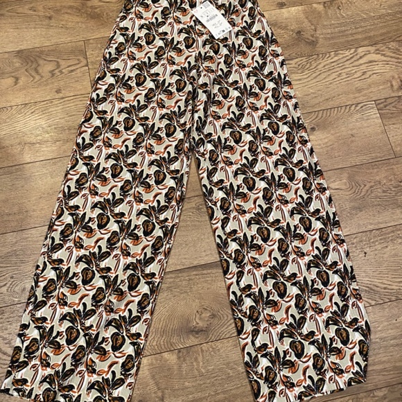 Zara Multicolored Wide Printed Pants(S) - Picture 3 of 4